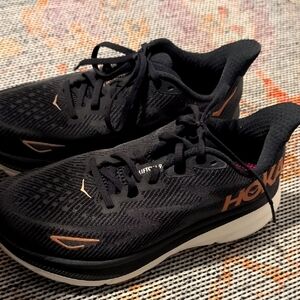 Hoka Clifton 9 - Black/Rose Gold w/ Aertrex Insoles